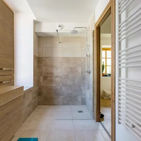 Apartment Avec Jardin & Vue Talloires