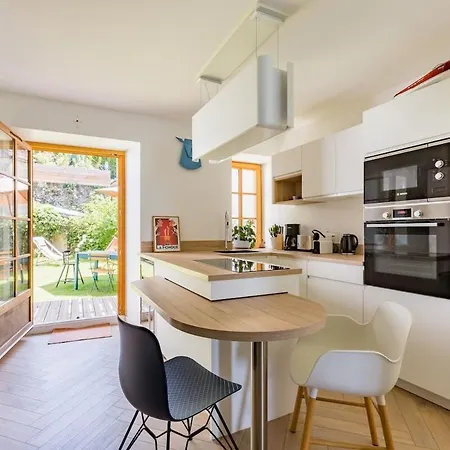 Avec Jardin & Vue Apartment